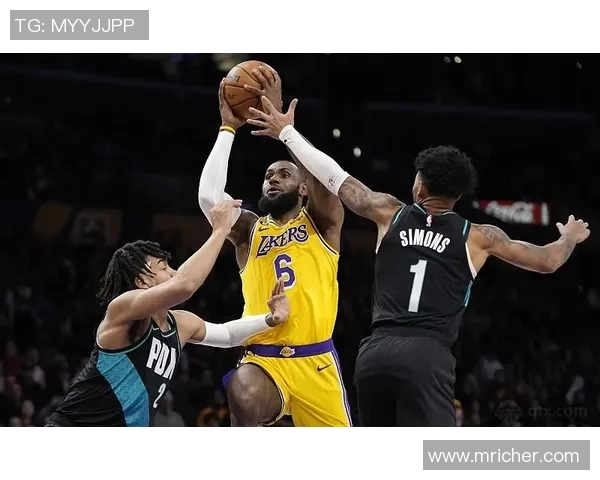 2018年11月15日开拓者与湖人精彩对决回顾与赛后分析 2018年11月15日开拓者与湖人精彩对决回顾与赛后分析