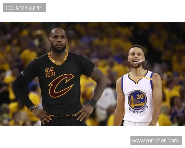 2017年NBA总决赛首战勇士与骑士的巅峰对决回顾与精彩瞬间分析