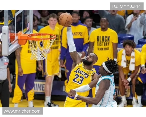 2018年12月16日湖人与黄蜂精彩对决回放全场比赛分析与亮点回顾